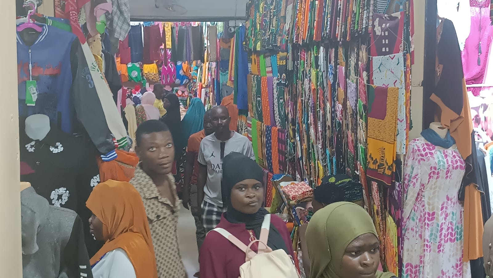 FIM DO RAMADAN: Há esmero para celebração condigna