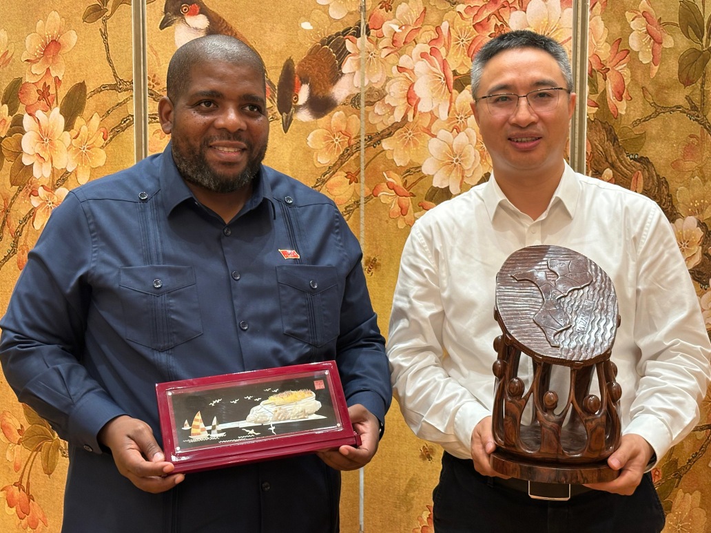 Chakil Aboobacar trabalha em Guangxi focado no papel do partido