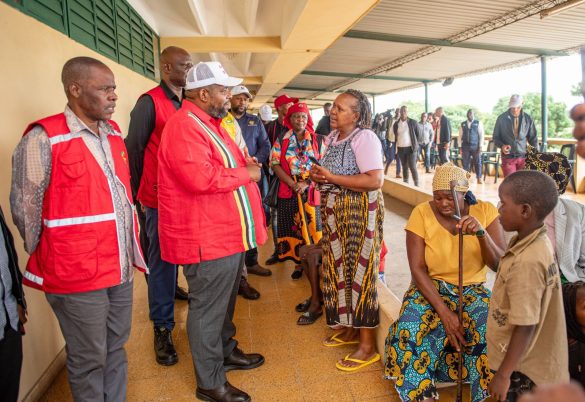 frelimo cheias centro de acolhimento